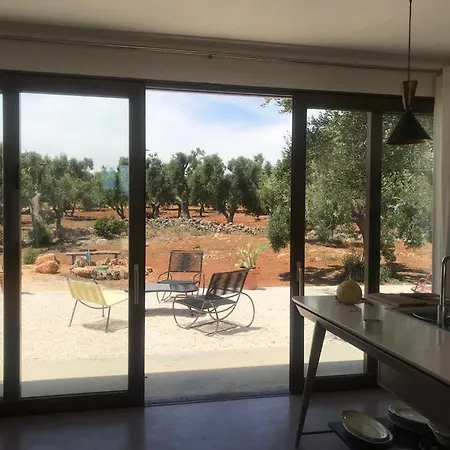 Boomerang Villa *